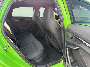 2025 RS3 มือสอง ไมล์น้อย เครื่องยนต์สมบูรณ์ ระบบเกียร์อัตโนมัติ หลังคาพาโนรามา ไฟหน้า LED พร้อมส่ง - Product Image 6