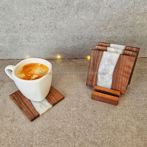 ที่รองแก้วเรซินอีพ็อกซี่พร้อมที่วางสไตล์คลาสสิกของขวัญขึ้นบ้านใหม่และคริสต์มาส - Product Image 1