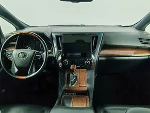 2016 T0Y0TAA AIPHER VAN Turbo Engine Auto matic Leather Seats <b>Panoramic</b> Sunroof Euro VI LED Lights - Product Image 4