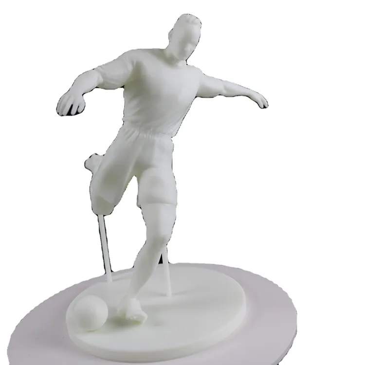 Produto impresso em 3D de materiais de alta qualidade, modelo humano de futebol em resina, fornece serviços de impressão 3D