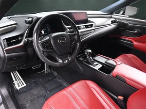 Lexus ES 350 F Sport 2019 con Volante a la Izquierda - Product Image 4