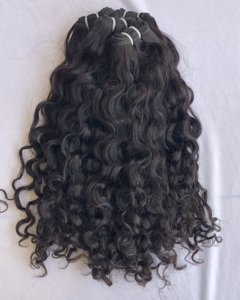 Mejor Top Venta caliente Nueva llegada Raw Virgin Natural Curly Venta al por mayor Remy Cutícula alineada Extensión de cabello humano de Malasia sin procesar - Product Image 4