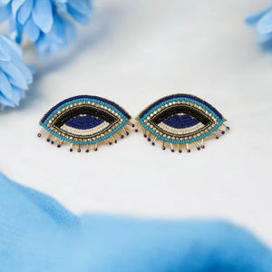 Pendientes Colgantes Bohemios Hippies Hechos a Mano con Cuentas de Semillas Tribales, JAVED HANDICRAFTS - Product Image 1