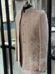 Sherwani de style Maharaja le plus vendu pour hommes, tenue de marié haut de gamme, fournisseur en gros, vêtements de réception de mariage, commande en gros - Product Image 2