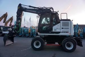 EXCAVATRICE SUR PNEUS Hidromek HMK 150 WR-5 38 tonnes Capacité de la benne de 0,2 m³ à vendre - Product Image 2