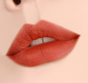 BLACK ROUGE AIR-FIT VELVET TINT5 4.5g - Hecho en Corea Producto de Corea Lápiz Labial Maquillaje Coreano Ídolo Coreano - Product Image 6
