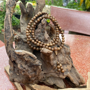 Pulsera de Oud de Vietnam Superior de 6 mm con cuentas de 108 de alta calidad hecha de madera de agar natural negra pura hecha en Vietnam - Product Image 2