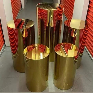 แท่นวางเค้กทรงกระบอกโลหะสีทองสำหรับงานแต่งงาน ชุด 5 ชิ้น - Product Image 1