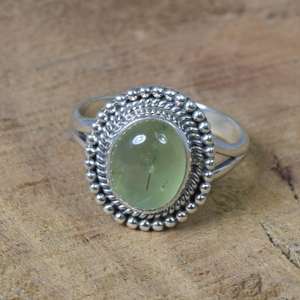 Bague en préhnite verte ovale en argent sterling, pierre précieuse, bijou de naissance de juin, fait à la main, élégant, cadeau unique pour femmes - Product Image 3