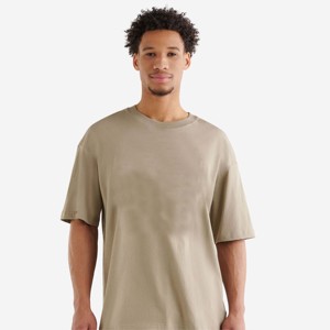 Camiseta holgada con cuello redondo para hombre: suave y ligera, ideal para climas cálidos y ropa informal - Product Image 2