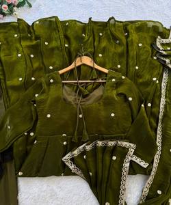 Vestido de Diseñador Fendi con Bordado de Lentejuelas Satinadas Rambo, Parte Inferior de Dupatta, Ropa de Boda, Precio al por Mayor, Prenda Étnica Mehndi Multi - Product Image 3