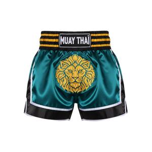 Pantalones Cortos de Boxeo Muay Thai MMA de Satén Verde Azulado de Lujo, Bordados con Cabeza de León Dorada, Logotipo Personalizado, Elásticos, para Entrenamiento - Product Image 1