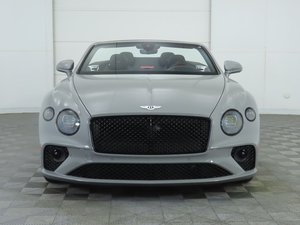 Bentley Continental GT S Convertible 2024 Usado - Product Image 2