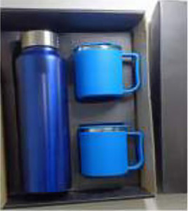 Fiole à vide de voyage à large bouche en acier inoxydable avec sangle en silicone (550ml) C'est un design noir très unique et simple - Product Image 6