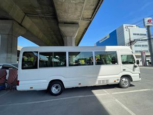 Autobús Toyota Coaster Usado de Alta Calidad, 30 Asientos, en Existencia, Excelente Estado, Volante a la Derecha, Sin Historial de Accidentes, Calidad Premium - Product Image 4