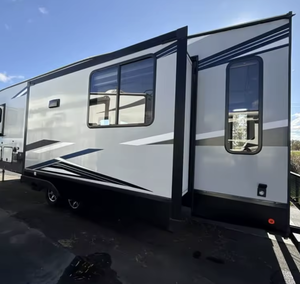 Caravane RV d'occasion 2021 F-o-r-e-s-t R-i-v-e-r A-r-c-t-i-c W-o-l-f 3550S-U-I-T-E 4x4 pour voyages - Product Image 2