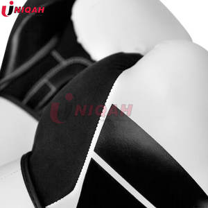 Gants MMA professionnels en cuir de vachette PU pour hommes femmes gants de boxe d'entraînement sublimés lavables personnalisés Arts martiaux boxe - Product Image 2