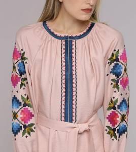 Robes ukrainiennes brodées pour femmes, manches bouffantes longues, col en V, longueur mollet, fente latérale - Product Image 5