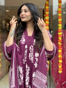 Ensemble de 3 pièces Anarkali indien ethnique unique et magnifique pour les cérémonies festives et de mariage à prix de gros - Product Image 4