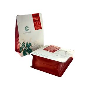 Café Arabica SCA Biologique en Grains Entiers Torréfaction Moyenne Foncée Goût Neutre CIL Café Professionnel Fournisseur en Gros B2B en Sac - Product Image 1