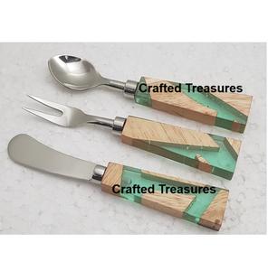 Ensemble de 3 couteaux à fromage à lame en acier inoxydable de haute qualité Ensemble de couverts à poignée en résine créative colorée de luxe - Product Image 5