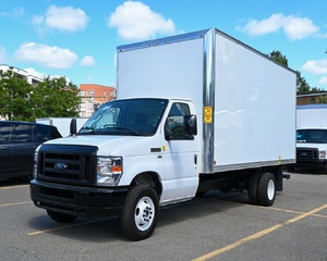 Ford E-Series Cutaway E-450 DRW 158 WB 2023 d'occasion - Prêt à être expédié - Product Image 1