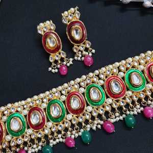 Ensemble de collier ras du cou rouge vert Kundan Meenakari bijoux en cuivre plaqué or avec perle pour les occasions de mariée cadeau parfait - Product Image 5