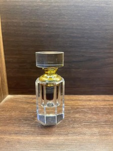 Huile de bois d'oud pure de haute qualité-Prix de gros en vrac - Product Image 2