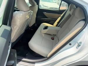 NOUVEAU Toyota Camry IX 2026 Essence Atmosphérique 4 Portes Hayon Automatique Toit Ouvrant Caméra Arrière 360° Feux LED Gauche Cuir - Product Image 6