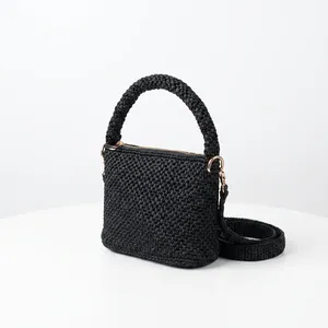 Mini sac à bandoulière en crochet noir avec fermeture éclair, sac à main pour femme toutes saisons - Product Image 3