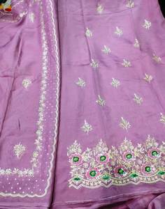 Costumes de designer moderne indien pakistanais de qualité supérieure brodés à la main pour les femmes beau style traditionnel avant-gardiste - Product Image 1