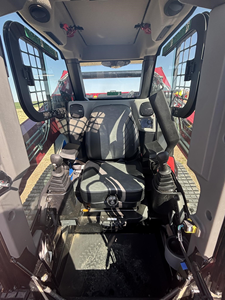 Chargeuse sur pneus Yanmar série 100, diesel, chenilles, rouge, moteur 37 kW - Product Image 3