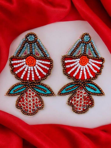 Hermosos Pendientes Bordados a Mano con Piedras de Moda, Joyería para Bodas, Compromisos o Regalos - Product Image 2