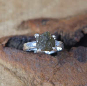 Anillo de apatita verde áspero Plata de Ley 925 Joyería de piedras preciosas naturales hechas a mano - Product Image 3