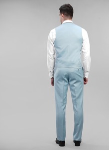 Vente flash Costume homme 5 pièces bleu ciel de luxe Ensemble formel complet pour mariages, fêtes et événements professionnels Disponible à la vente - Product Image 3