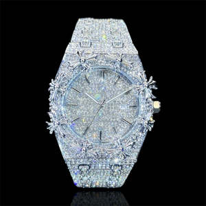 Reloj de Lujo para Hombre Royal Cross de 41 mm con Movimiento de Cuarzo Shanghai, Correa de 20 mm, Esfera de Cristal y Acero Inoxidable - Product Image 1