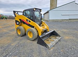 Livraison gratuite CATERPILLAR 262C Chargeuse sur pneus à chenilles EROPS, cabine avec chauffage et climatisation. 2 vitesses. Accouplement rapide. Hydraulique auxiliaire - Product Image 4