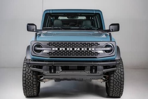 FO-RD BRO-NCO 2022 Extrêmement Propre, RHD/LHD, Boîte Manuelle 7 Vitesses, 4x4, Prêt à Livrer - Product Image 6