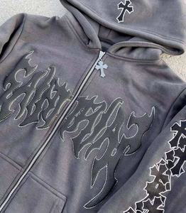 Personalizar los hombres Zip Up Poliéster Chándales Puff Impresión con diamantes de imitación Pantalón acampanado Chándal para hombres y mujeres - Product Image 4