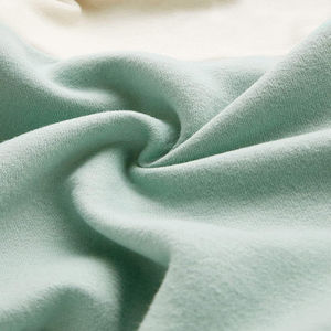 Vente en gros fabricant : Sweat à capuche d'hiver pour femme, personnalisé avec impression frontale, en molleton de coton respirant, style streetwear décontracté, commandes en gros mondiales - Product Image 3