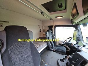 Camion tracteur Mercedes-Benz Actros 1832 6x4 2019, transmission automatique diesel, Euro 6, camion de transport logistique lourd - Product Image 5