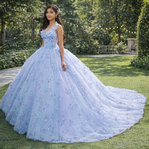 ชุดราตรีงาน Quinceanera สีน้ำเงินสไตล์วินเทจ ประดับคริสตัลและลูกปัดอย่างสวยงาม พร้อมลายผีเสื้อพิมพ์ลายแบบอิลลูชั่น  หมายเลข 6983 - Product Image 1