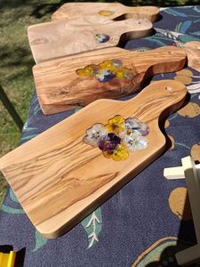 Wooden chopping board with juice groove to prevent <b>liquid</b> spills while cutting fresh fruits or cooked meat - Product Image 4