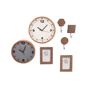 Classic Wall Clock Wall Hanger Photo Frame Set For Home Decoration