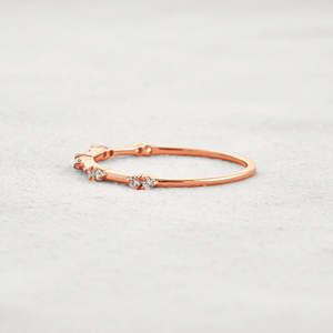 แหวนแต่งงานเงินแท้ 925 ประดับเพชรโมอิสซาไนต์ทรงกลม ดีไซน์โดดเด่น พร้อมแหวนเพชรหรูหรา - Product Image 6