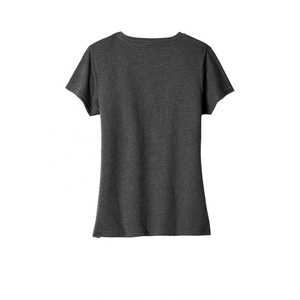 T-shirt col en V pour femme le mieux noté, confortable et respirant en tissu jersey, haut basique à manches courtes, fabricant de vêtements en gros - Product Image 3
