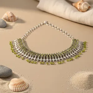 Collier ras du cou vintage avec pendentif péridot pour femme, chaîne à maillons plaquée or avec argent 925 - Product Image 1