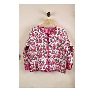 Chaqueta de algodón Kantha hecha a mano, ropa de mujer Abrigo acolchado Reversible, Kimono indio impreso a mano Vintage Boho chaleco, Navidad - Product Image 1