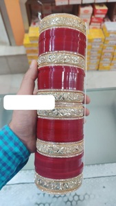 Export qualität Zeitlose Braut <span class=keywords><strong>Chura</strong></span> Design Rote und weiße Armreifen, die den Braut-Look vervollständigen, der zum Verkauf angeboten wird - Product Image 3