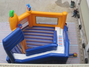 Château gonflable à thème ananas pour la location de fêtes pour enfants - Product Image 5